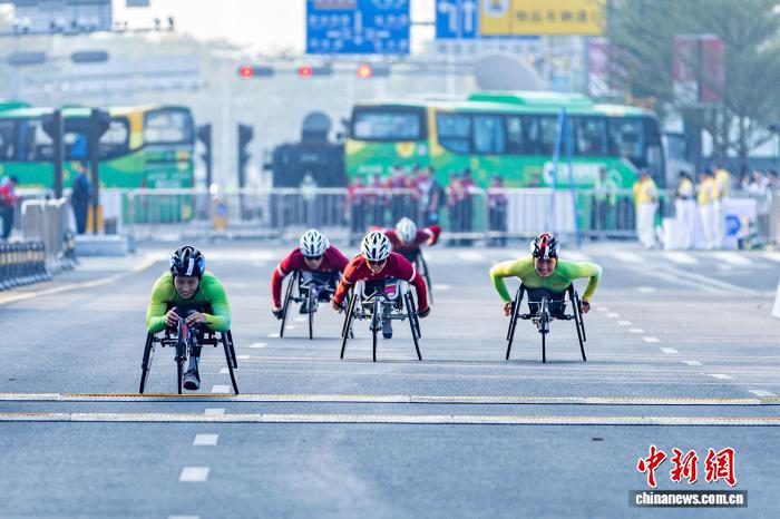 全国残特奥会马拉松赛深圳开赛 省队选手破纪录