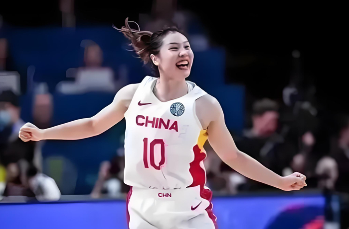 张茹首发出场0分3次犯规被弃用 中国女篮力克巴