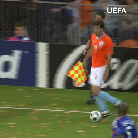 杰拉德慈善赛失误引热议 球迷叹息错失良机