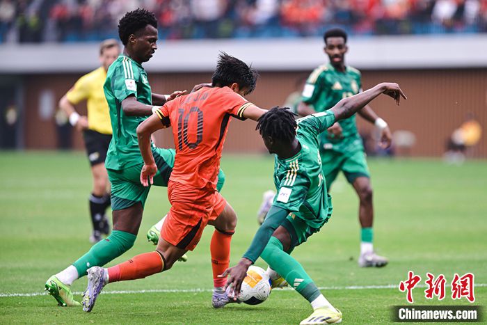 补时绝杀吞噬希望:中国U20在深圳1/4决赛不敌沙